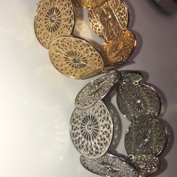 Bracelets - Picture 4 of 4